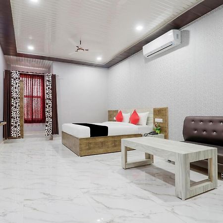 Capital O 63158 Hotel Om Sai Ram Chhatarpur Exterior photo